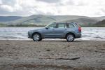 Volvo XC90 D5 Momentum 2015 года (UK)